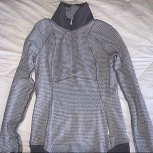 Lululemon Runderful 1/4 zip, size 6!